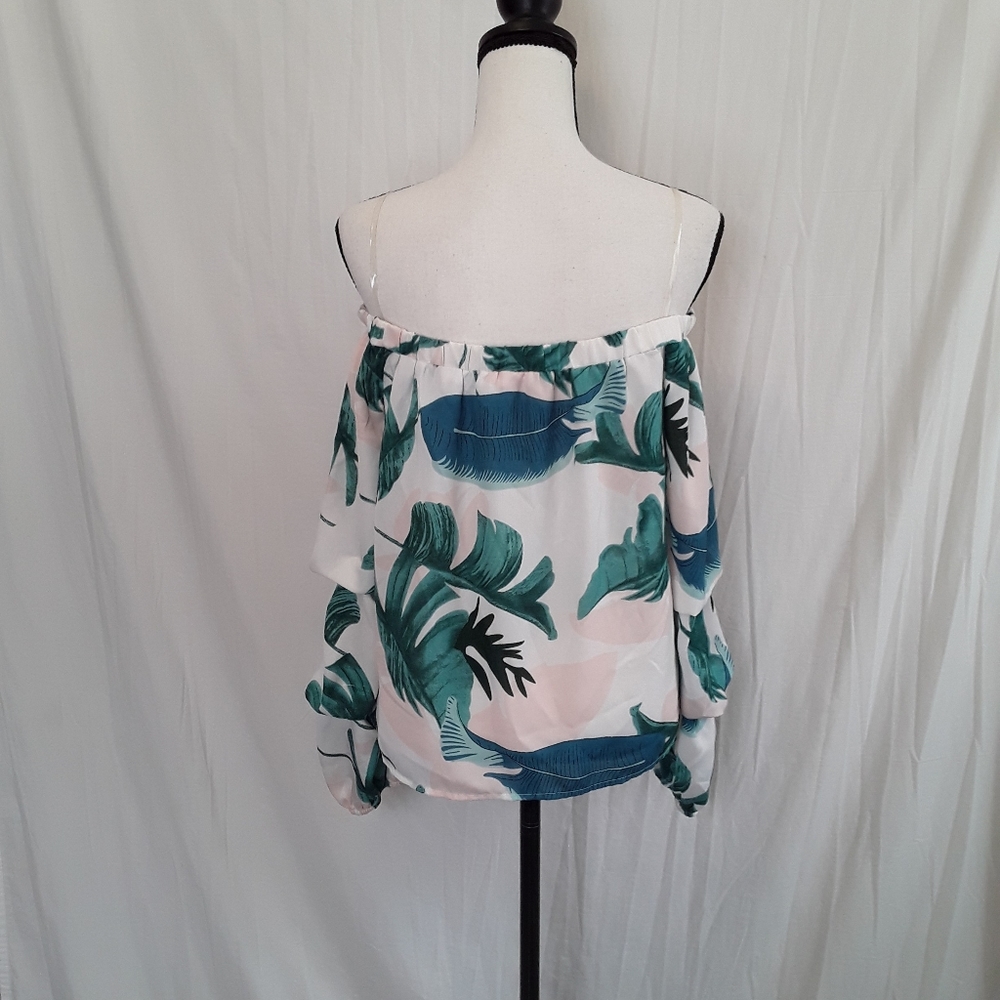 4/$25 Charlotte Russe Off The Shoulder Blouse - Picture 4 of 5